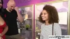 再生 （モリー・メイ）熱い思春期のミッシーはお金を稼ぎ、それのためにひどくスパンするvid-15