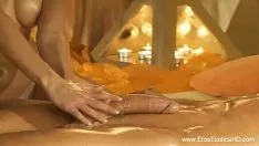 تشغيل مثير شقراء دلك الحصول على صفيحة للمس