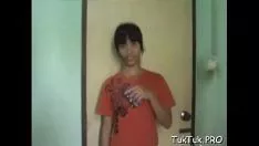 চালান হাতের কাজ এবং একটি মাড়ি চোষা