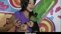 تشغيل مراهق ثمين يمتص ويمارس الجنس مقابل المال في 27
