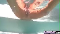 Abspielen Schlecht geölte Missy (Nikki Benz) mit großem rundem Bunt bekommen Öffnung mov-25 gelegt
