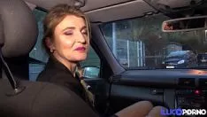 Afspelen Anaïs, slappe milfs gaan terug om twee sashays te nemen