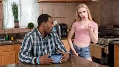 Abspielen 19yr altes blondes Profilmädchen möchte unbedingt die BBC ihres schwarzen Treaddads sehen - Wachsfilmshow auf releasetabu.net