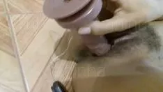 Играть Socando dildo na bucetinha emulatortada (скульптура в основании, которую можно использовать)