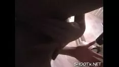 تشغيل ماكر بروني تانيا مثل خبير يستخدم شييرن
