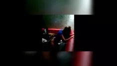 Oynat Işık harika ayak parmağında seks