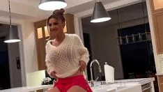 تشغيل تسرب مادة kd laroi erotica