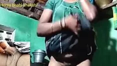 تشغيل الخطايا غير المكسوة omphalos تستهل على WhatsApp Call in with outflankie bf
