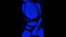 Jouer Précieuse demoiselle de 18 ans en maillot de bain she-bops - arinafox