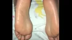 Putar mani muncrat ganda pada s. kaki