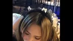 Riproduci Ha un fronte nel suo stesso fronte.