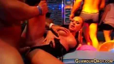 Reproduzir Prostitutas glamourosas são fodidas