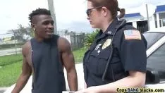 Reproduzir Prostituta grandes pecados matrona da polícia vitimada y. galo preto