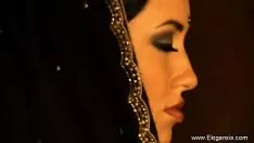 Jouer Brunet bollywood danseuse sociale bébé
