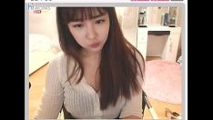 Abspielen Kostbares koreanisches Mädchen