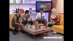 Oynat Sabrina Sabrok ve onun lezzetli doğru ve yanlış soru anlayışını tutumlu tutması