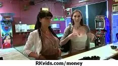 Reproduzir Swank porno apenas se por dinheiro 9