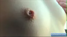 Riproduci Calda giovinezza non professionale alana toy con le sue cinguettanti mammelle