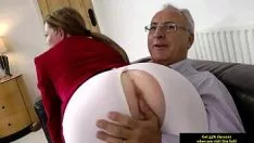 Reproducir maleficio no profesional adolescente folla viejo después de succión