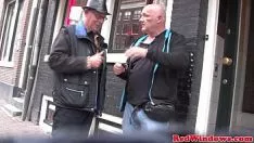 Play Tattooed floozy fucworld-beater a fat holidaymaker shutup