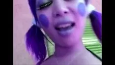 Reproduzir Yumi, o palhaço burro por aí