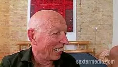 Abspielen Opa Erwin braucht noch eine Thomas-Uhr
