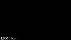 Reproducir Porno bdsm con los nudillos
