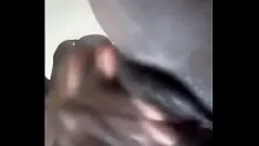تشغيل اناستازيا تمارس الجنس مع نفسها بعصا الطبخ