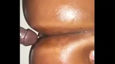 চালান থিকিতার আবার বড় পাছার মালিক