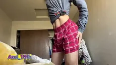 Reproduzir Minha linda namorada me modela antes de foder sua buceta virgem apertada