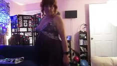 再生 Hotwife steffi パープル テディ プッシー ダンス (代替バージョン)