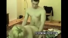 Odtwórz Ciasna bieżnia
