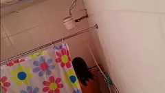 Reproducir El vecino argentino sexy, Nataly, atrapado en la cámara oculta