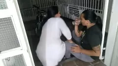 Reproducir Relajación posterior al trabajo: masturbándose al aire libre con un gran culo