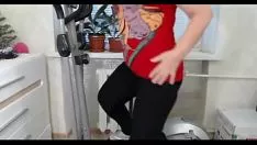 Riproduci Donna sposata dal culo grosso