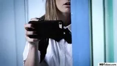 Играть Ученый наблюдает за своим тренером по физкультуре и ее лучшей подругой - creeseten dred scott и jill kassidy